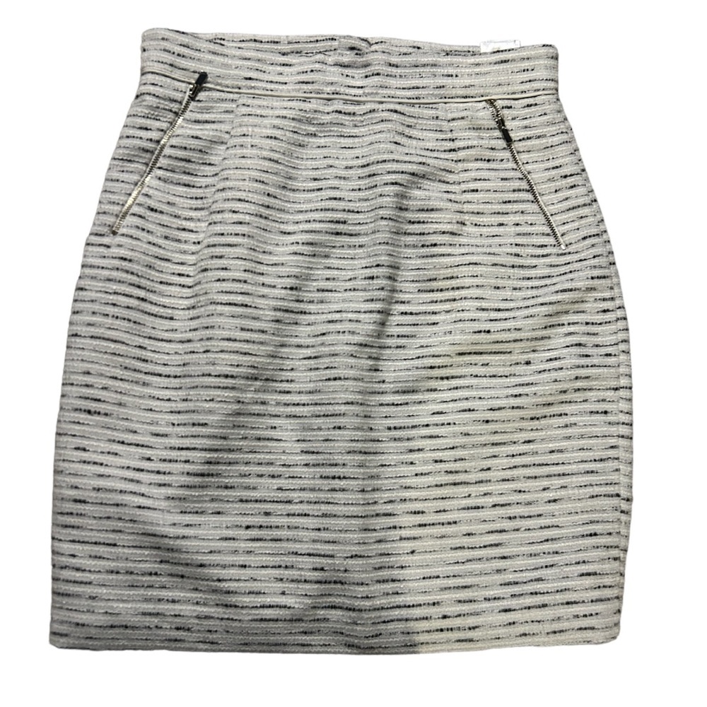 H&M | Sleek Pencil Skirt 🌸